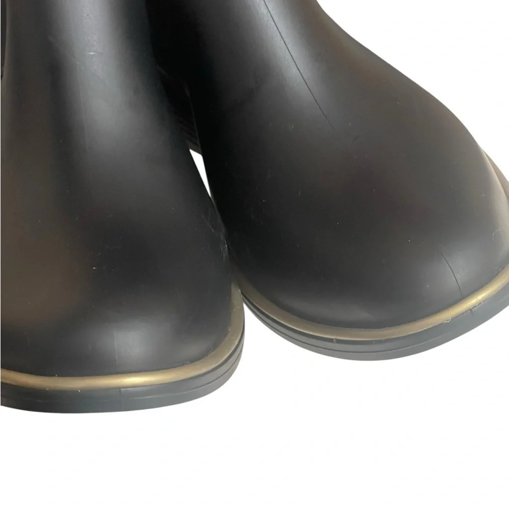 Kate Spade New York Solatice Rain‎ Boots Black Pull On Chelsea Style Size 6 NEW